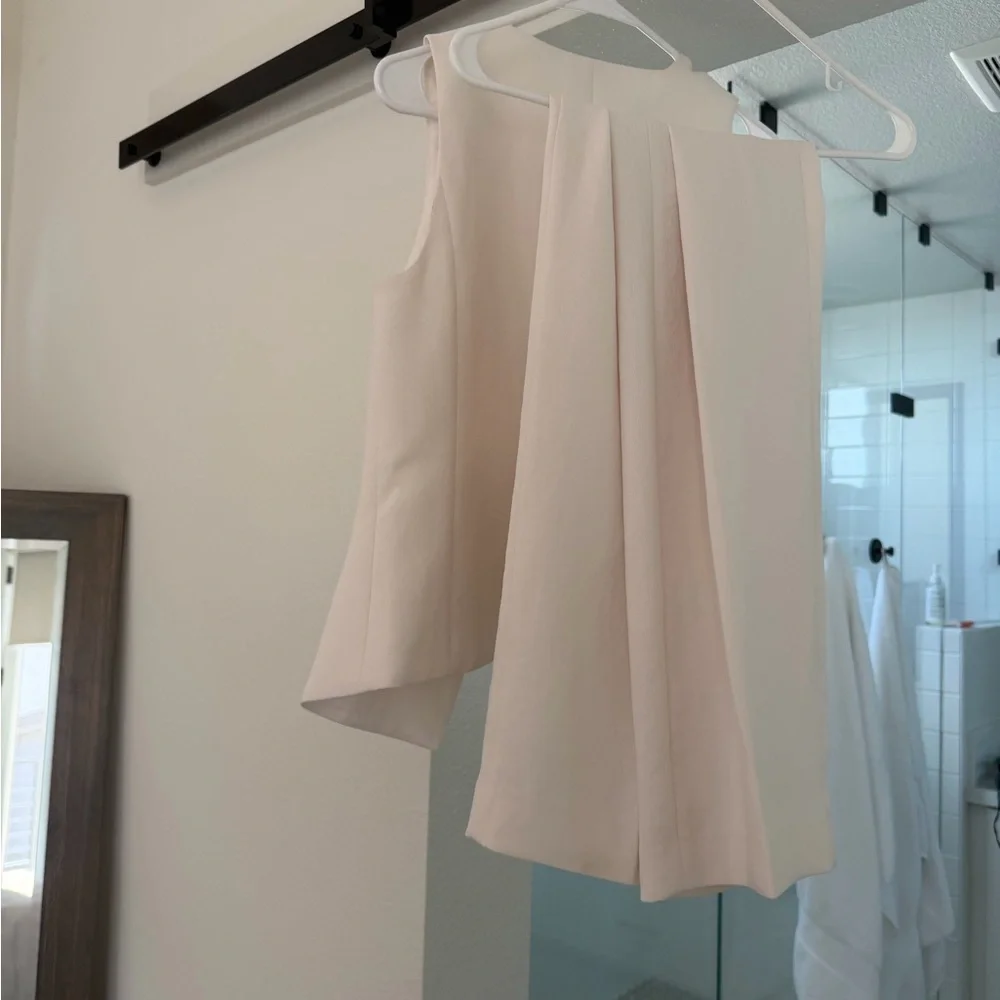 Aritzia Soft Cream Button-Front Vest and Shorts Set